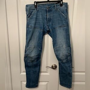 G-STAR RAW – 5620 Deconstructed Tapered Leg Jean
LT BLUE / 33